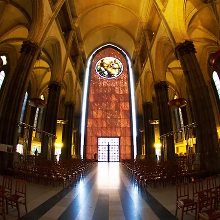 Notre Dame アパート リール